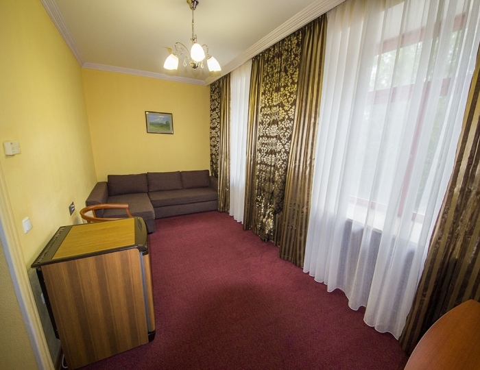 Люкс 1-местный 2-комнатный (корпус 2) балкон - Санаторий «Геокурорт Янган-Тау»