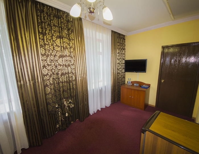 Люкс 1-местный 2-комнатный (корпус 2) балкон - Санаторий «Геокурорт Янган-Тау»